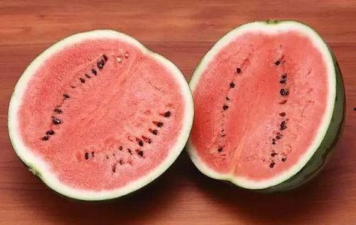 开始吃瓜半颗白糖,揭秘娱乐圈背后的甜蜜与苦涩