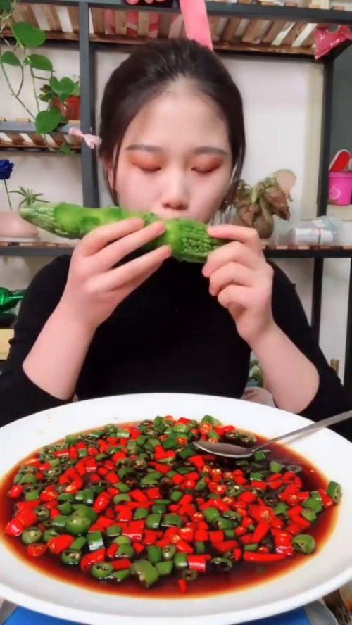 大嘴吃瓜直播,揭秘娱乐圈幕后故事