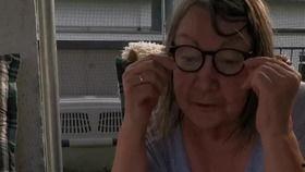 老外吃瓜站姿,一窥西方饮食习惯的趣味瞬间