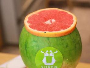 市中心吃瓜,街头小吃背后的市井百态