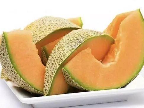 牛羊吃哈密瓜,哈密瓜成为牧场的甜蜜诱惑